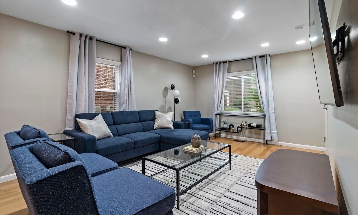 Photo of Livingroom in Oakley