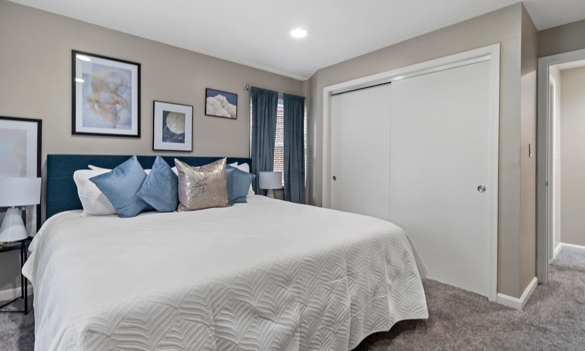 Photo of Bedroom in Oakley