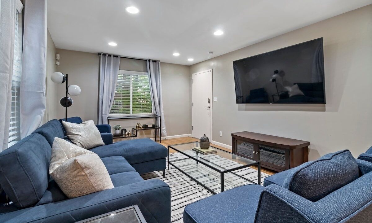 Photo of Livingroom in Oakley