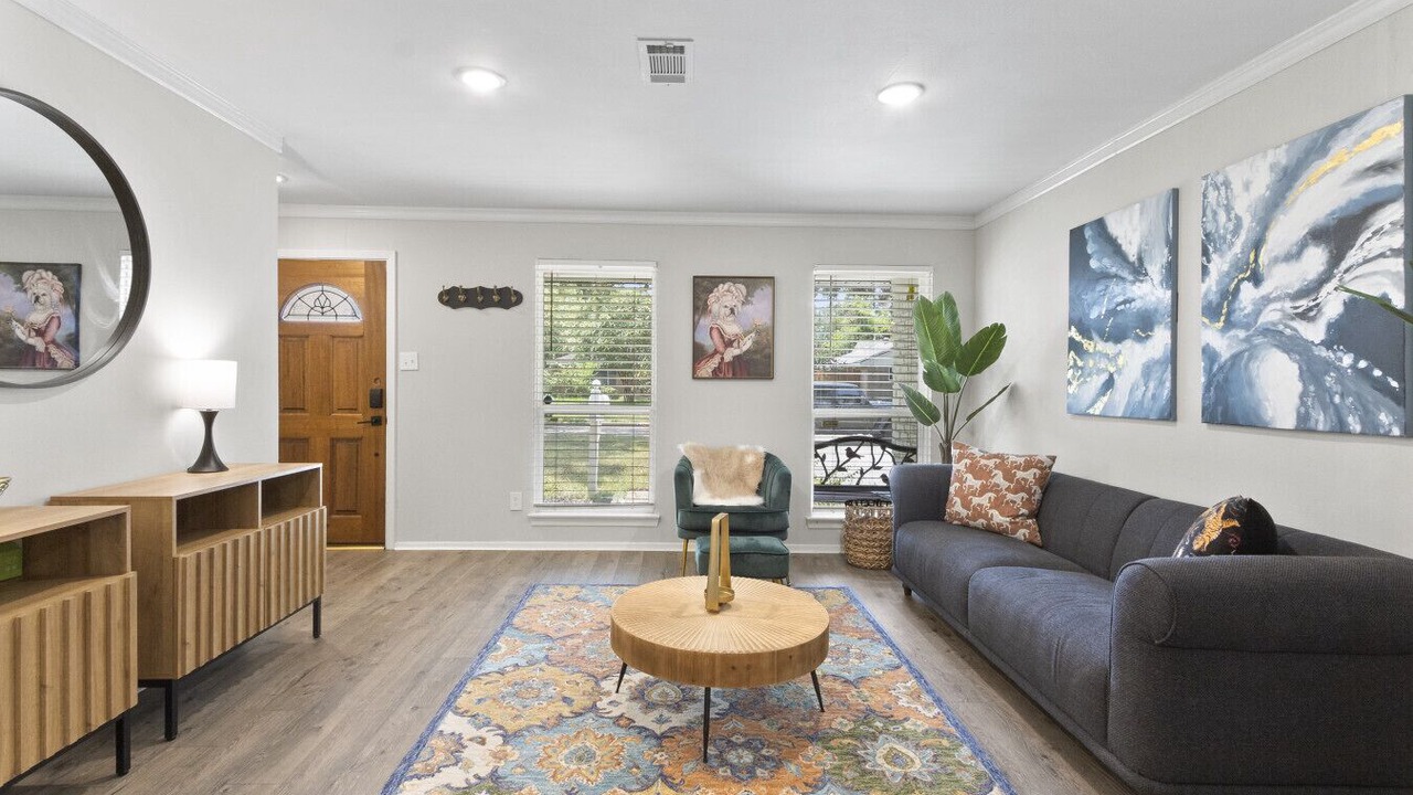 Photo of Livingroom in Spring Shadows