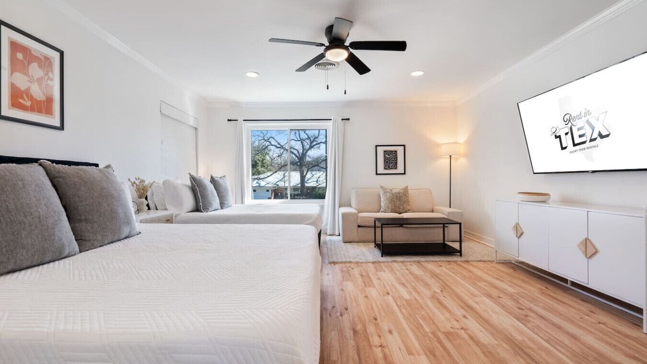 Photo of Bedroom in University Hills and Windsor Park