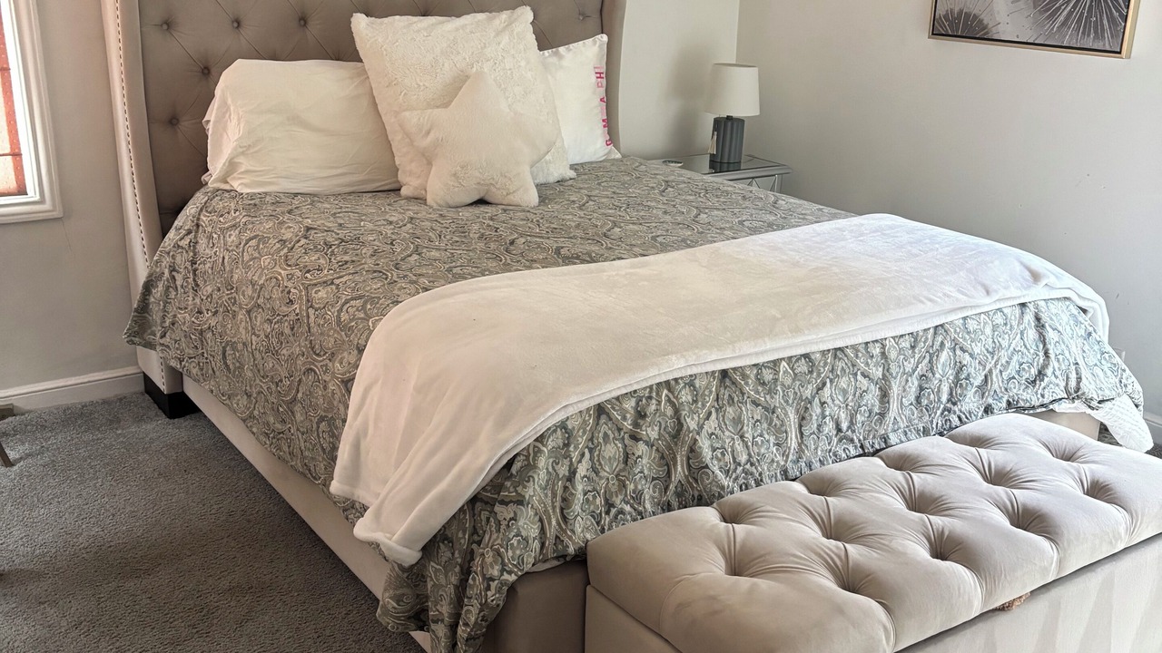 Photo of Bedroom in Burlingame
