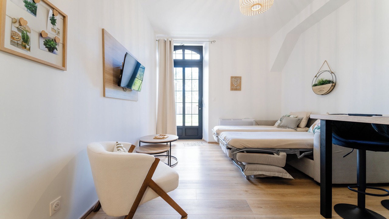 Photo of Bedroom in Mignaloux-Beauvoir