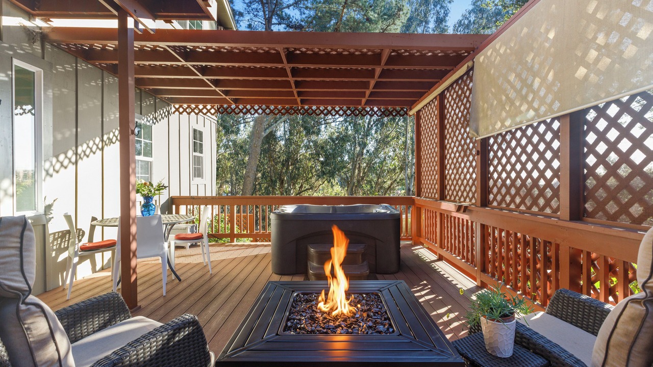 Photo of Patio Balcony in Merriewood