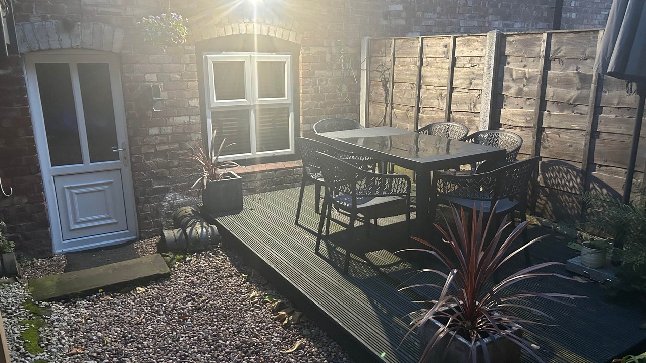 Photo of Others in Didsbury