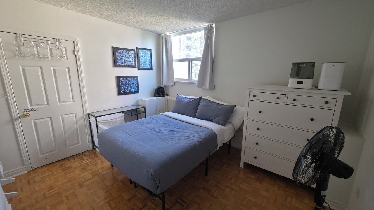 Photo of Bedroom in St. James Town