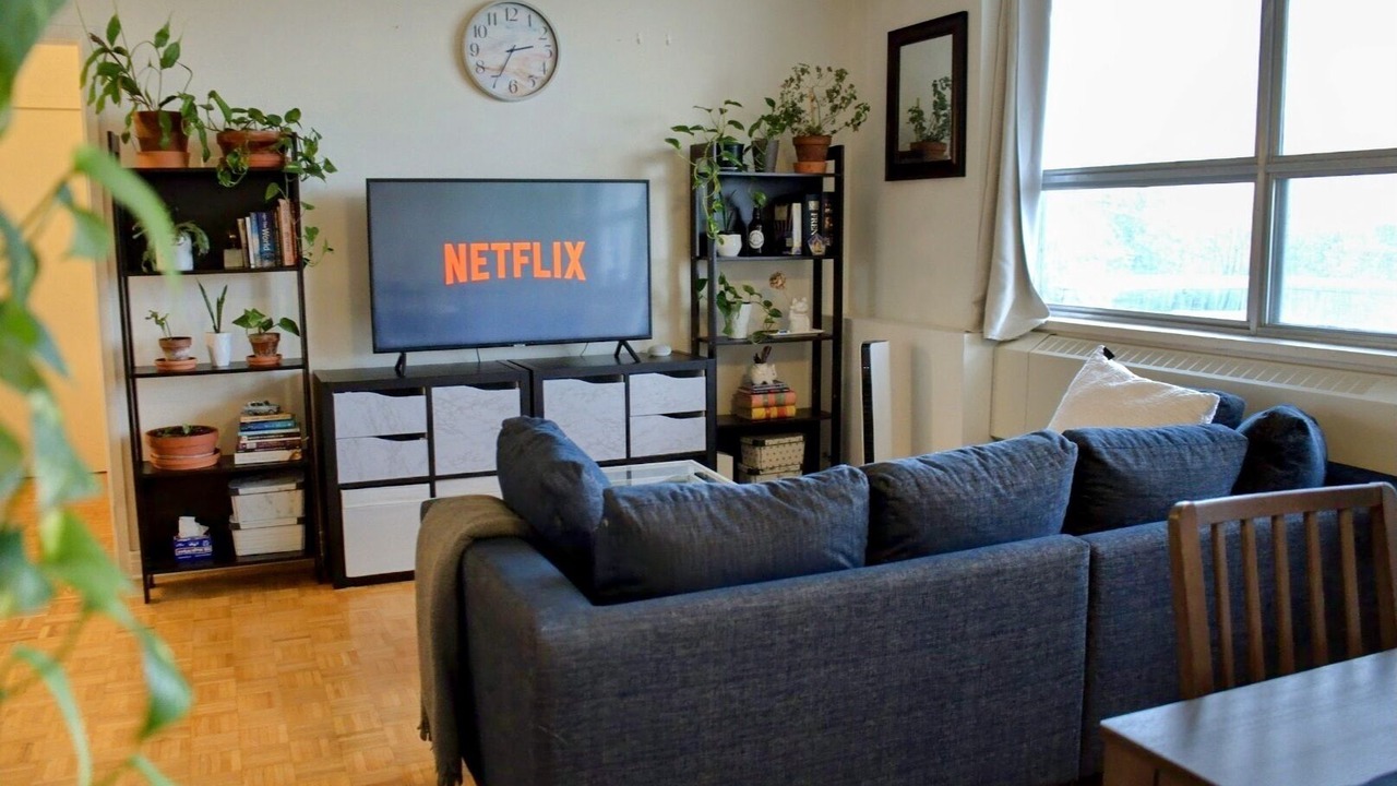 Photo of Livingroom in St. James Town