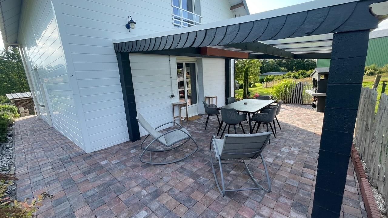 Photo of Outdoor in Saint-Victor-l'Abbaye