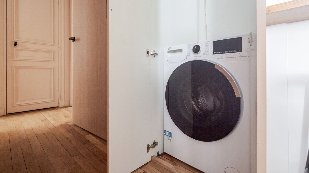 Photo of Others in Neuilly-sur-Seine