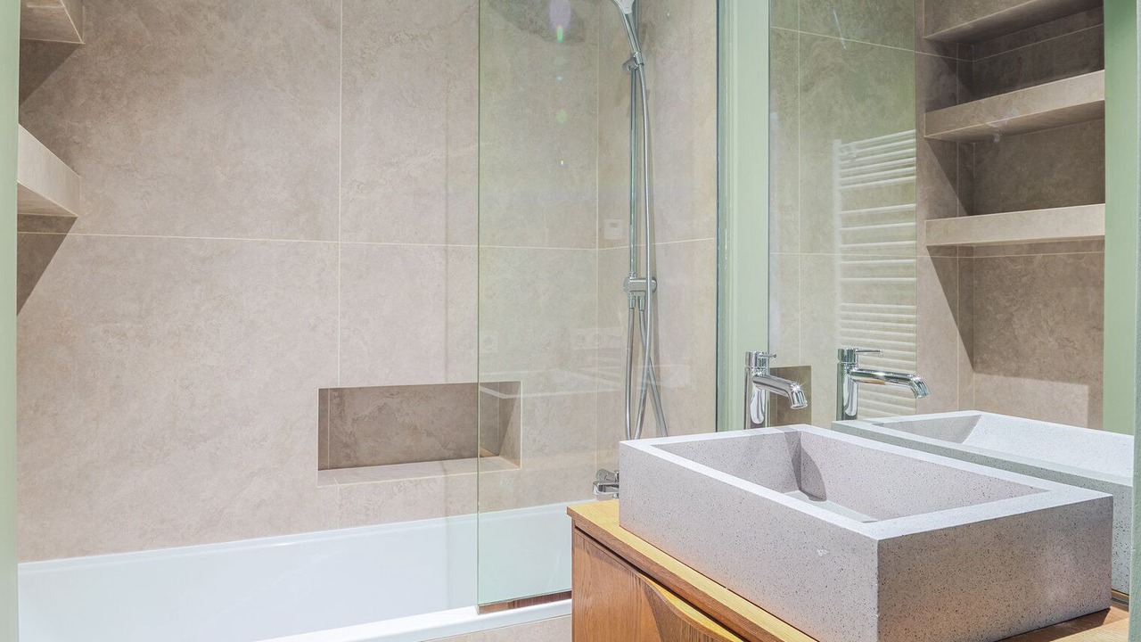 Photo of Bathroom in Neuilly-sur-Seine