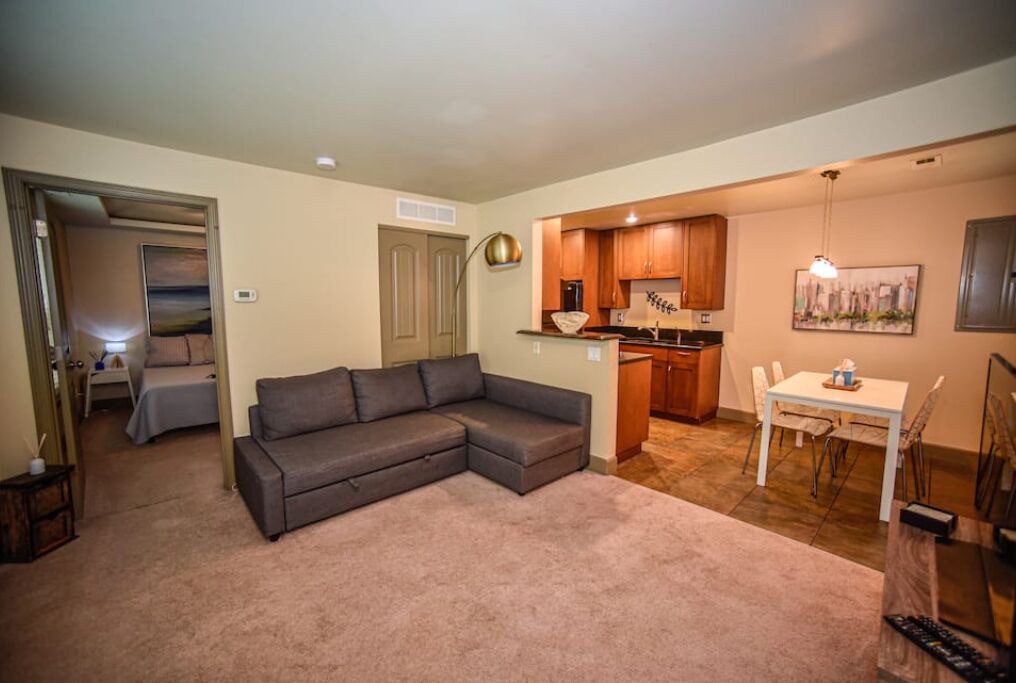 Photo of Livingroom in Grandview