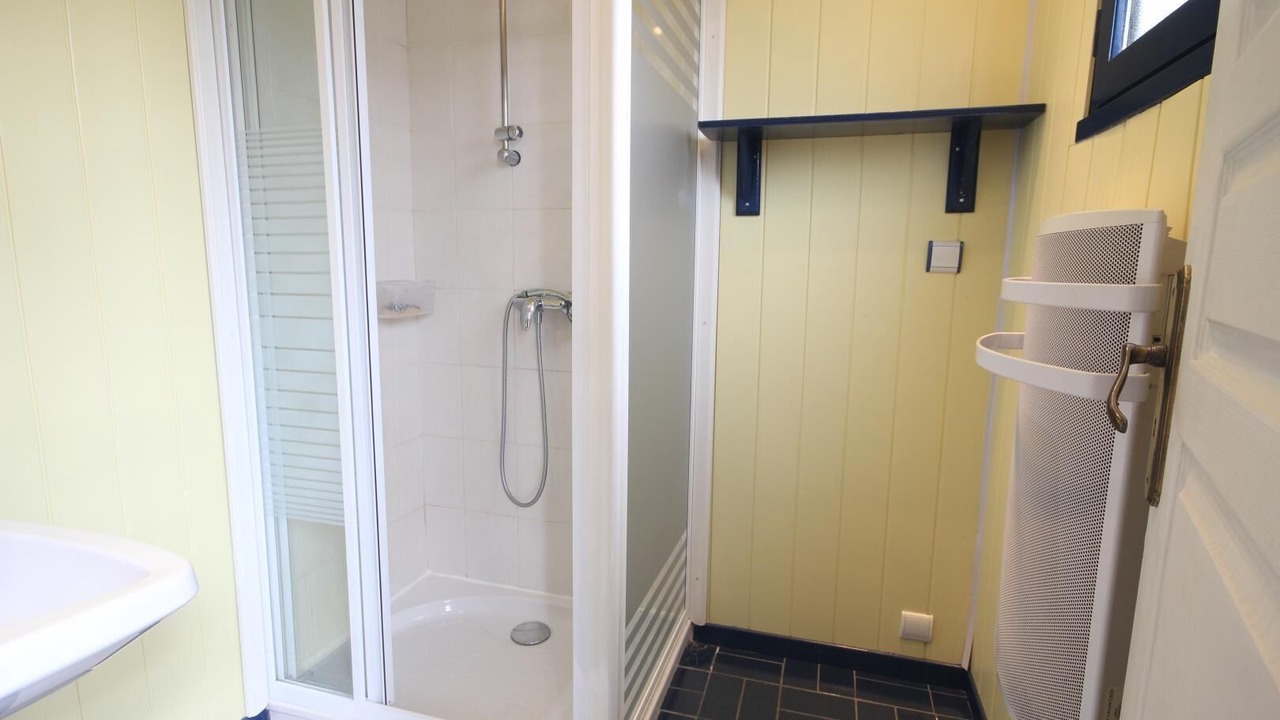 Photo of Bathroom in Varneville-Bretteville