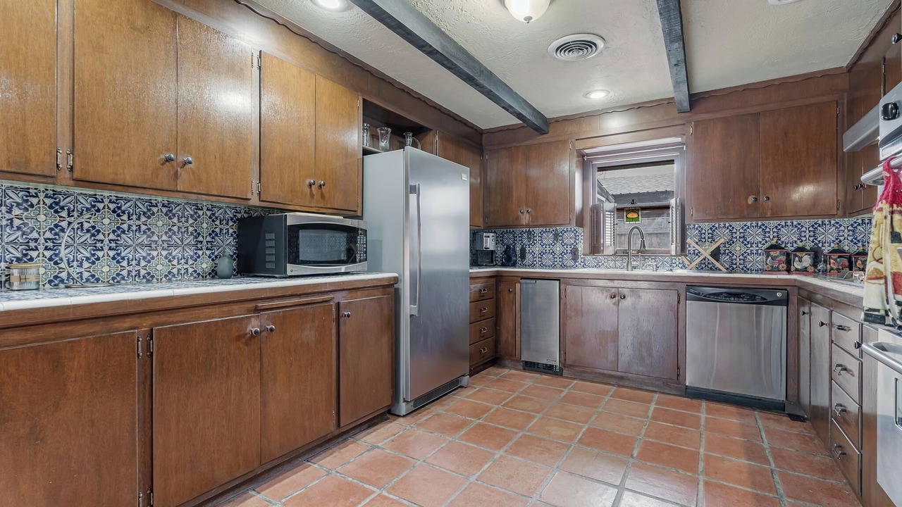 Photo of Kitchen in Elmwood Area