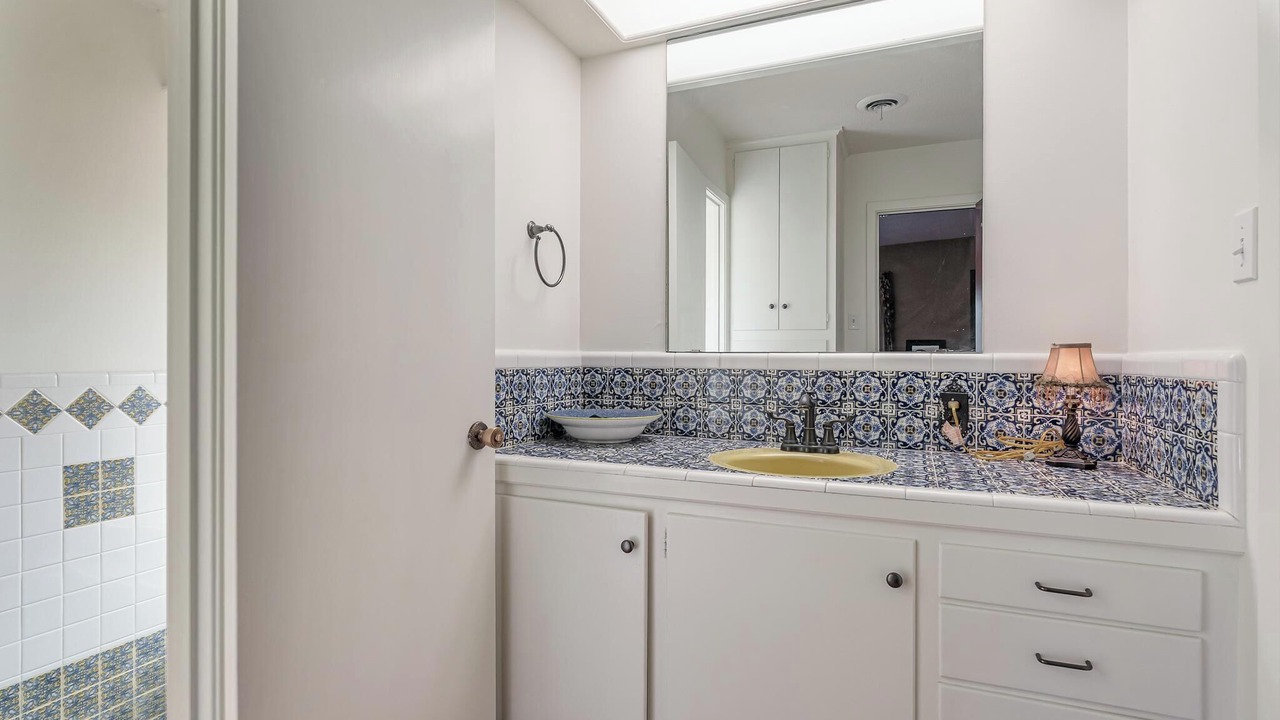 Photo of Bathroom in Elmwood Area