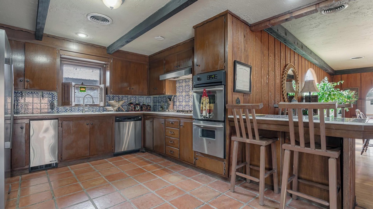 Photo of Kitchen in Elmwood Area
