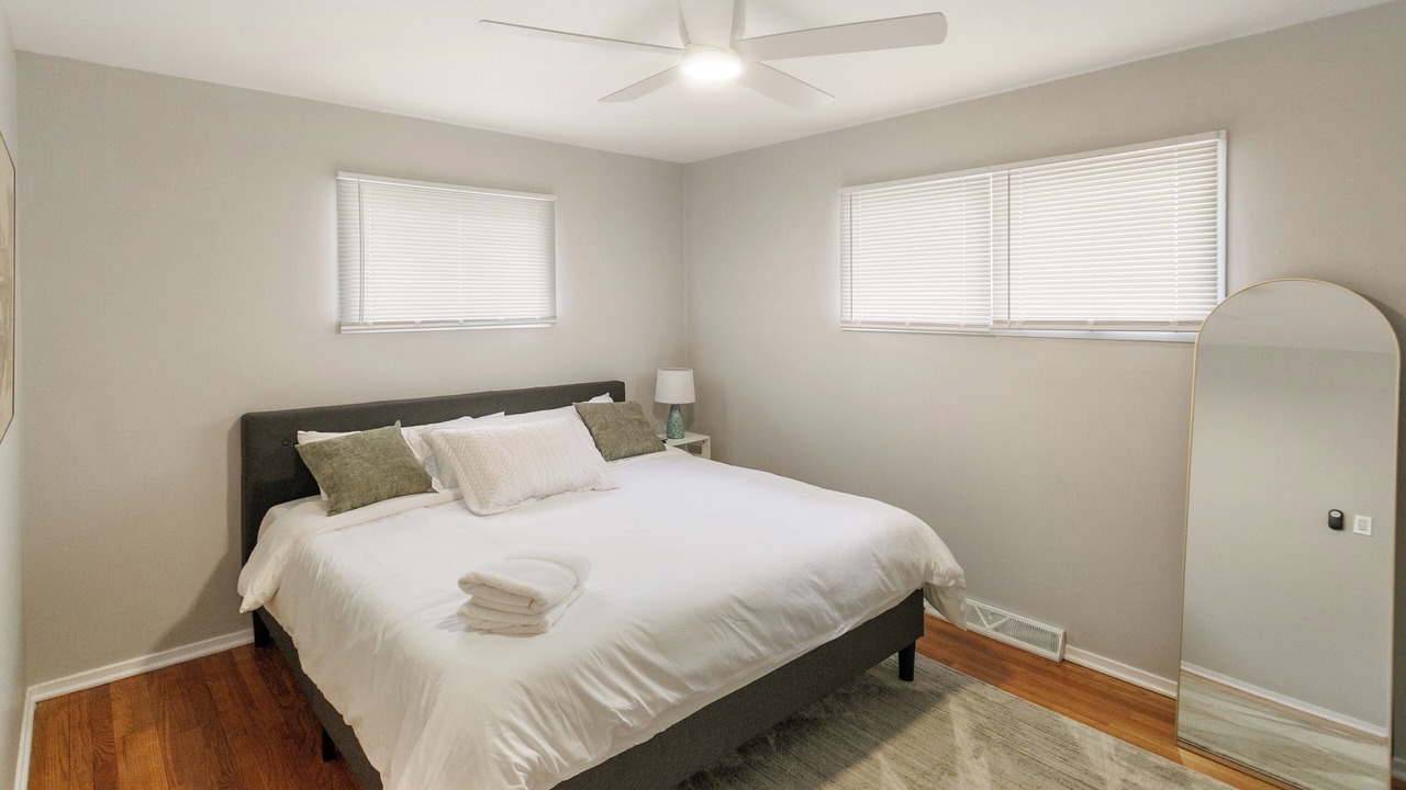 Photo of Bedroom in Russell