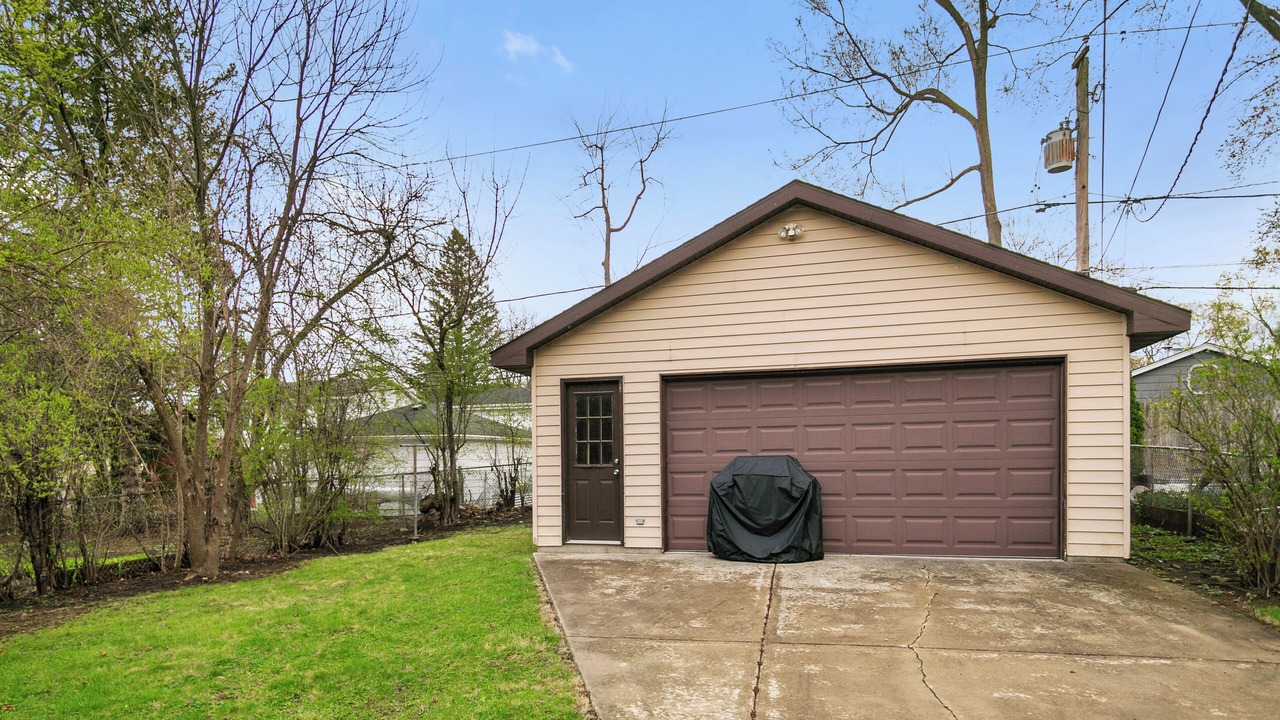 Photo of Outdoor in Russell