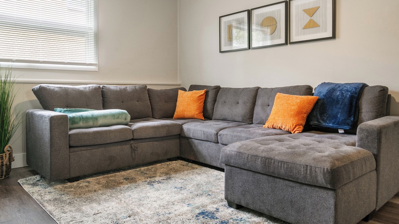 Photo of Livingroom in Russell