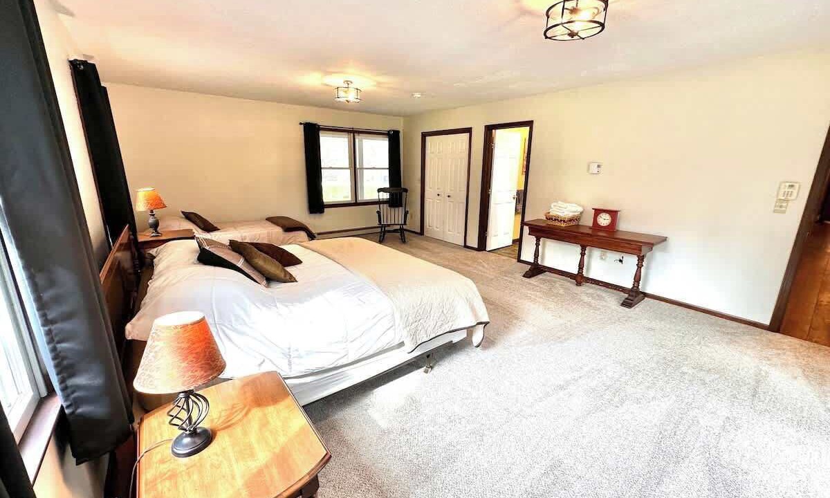 Photo of Bedroom in Austinburg