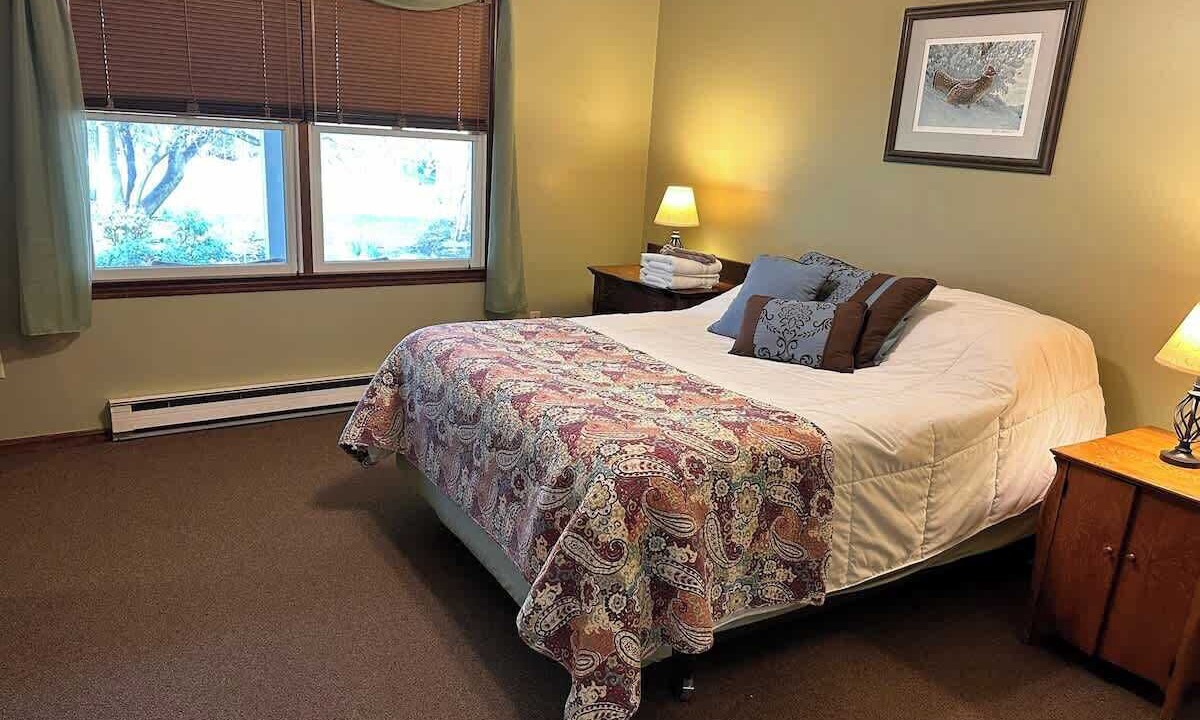 Photo of Bedroom in Austinburg