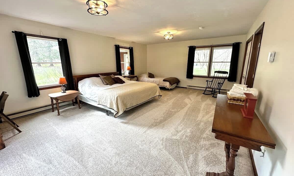 Photo of Bedroom in Austinburg