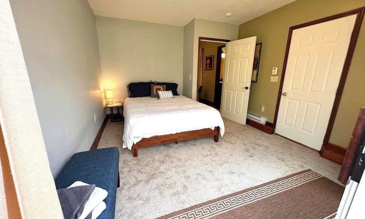 Photo of Bedroom in Austinburg