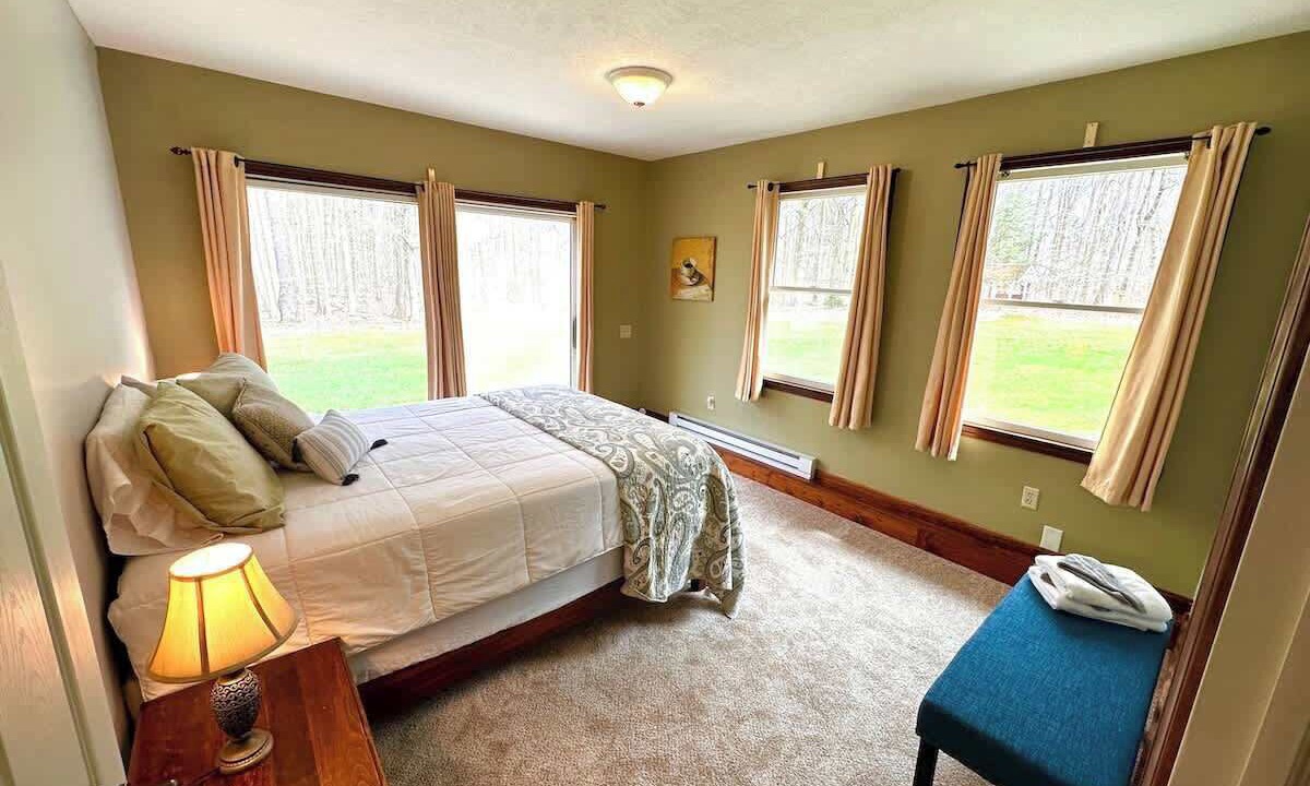 Photo of Bedroom in Austinburg