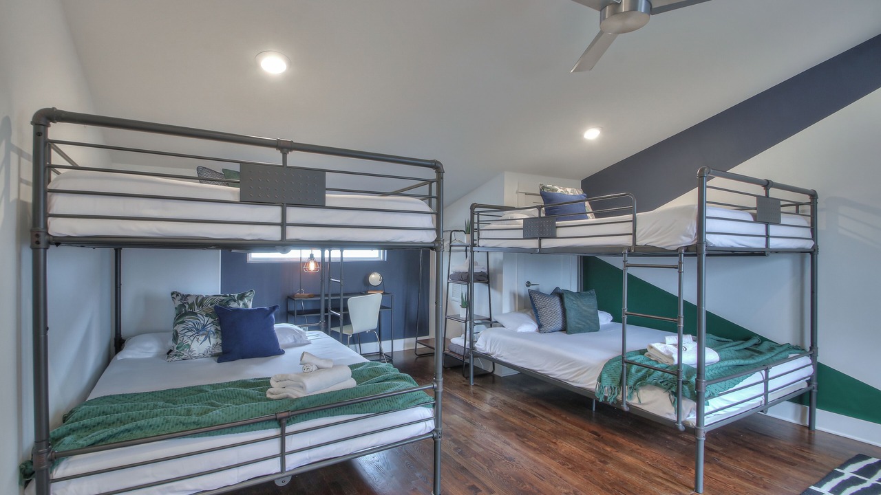 Photo of Bedroom in Hillsboro West End