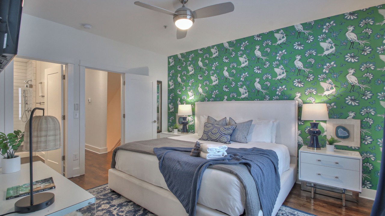 Photo of Bedroom in Hillsboro West End
