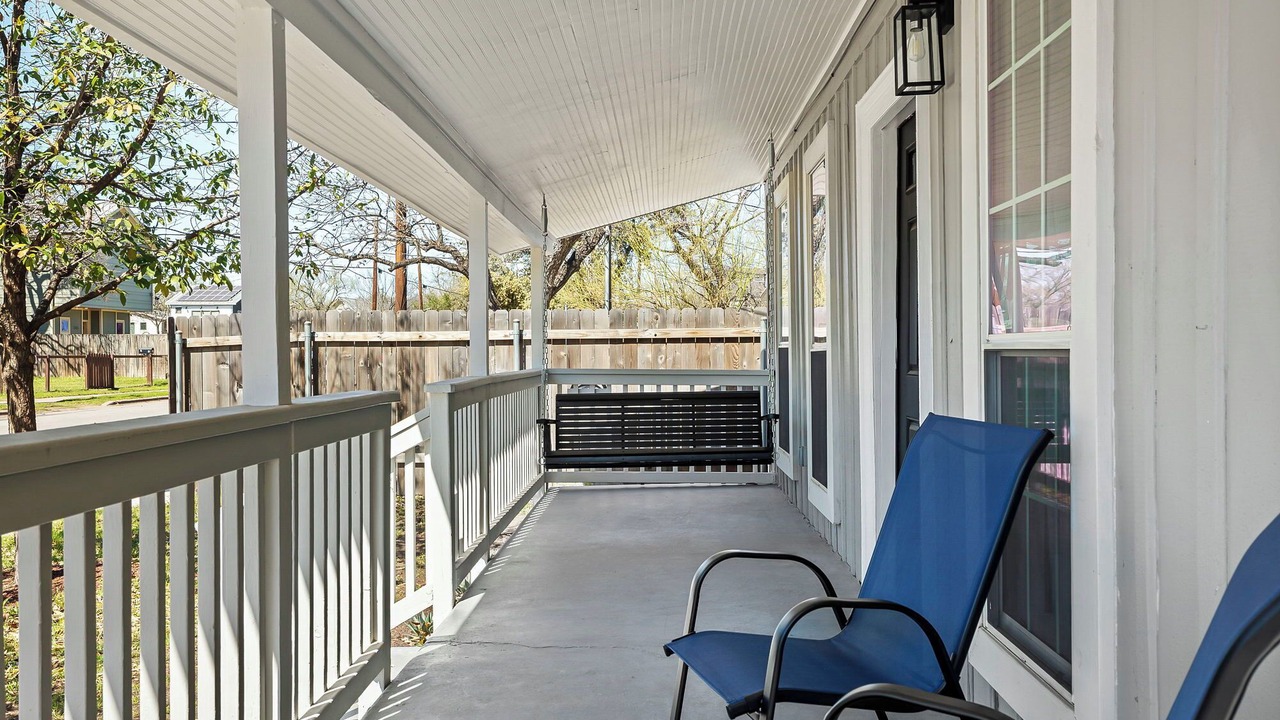 Photo of Patio Balcony in Chestnut