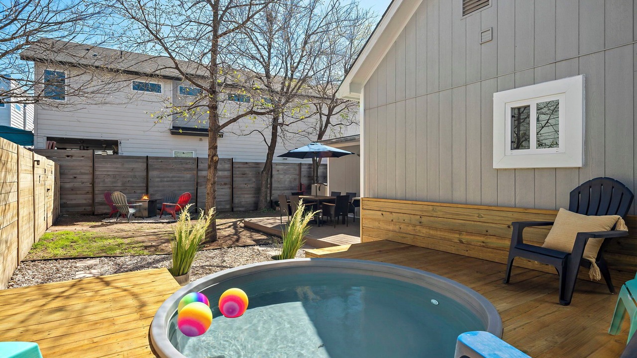Photo of Patio Balcony in Chestnut