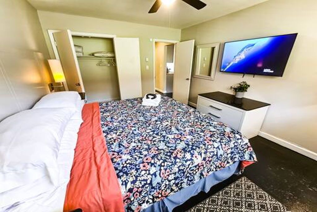 Photo of Bedroom in Oakhurst
