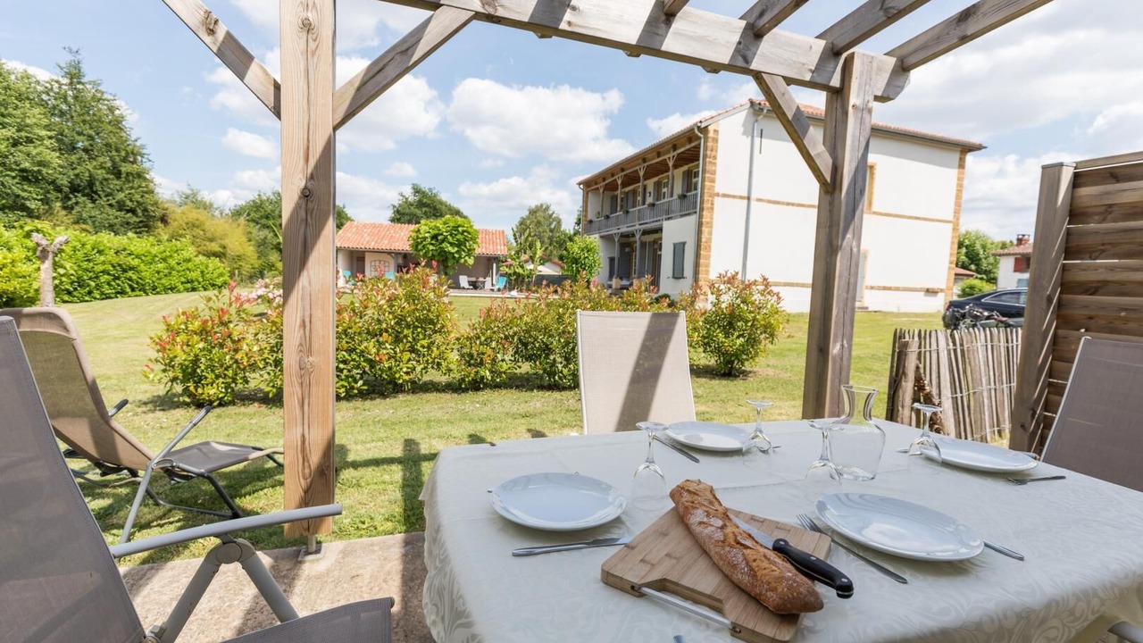 Photo of Outdoor in Sabres