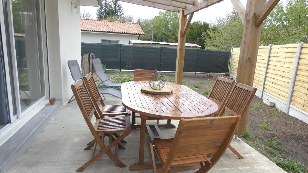 Photo of Outdoor in Sabres