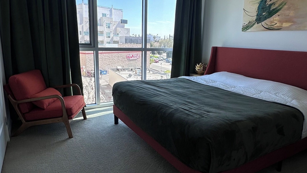 Photo of Bedroom in Carthay Circle