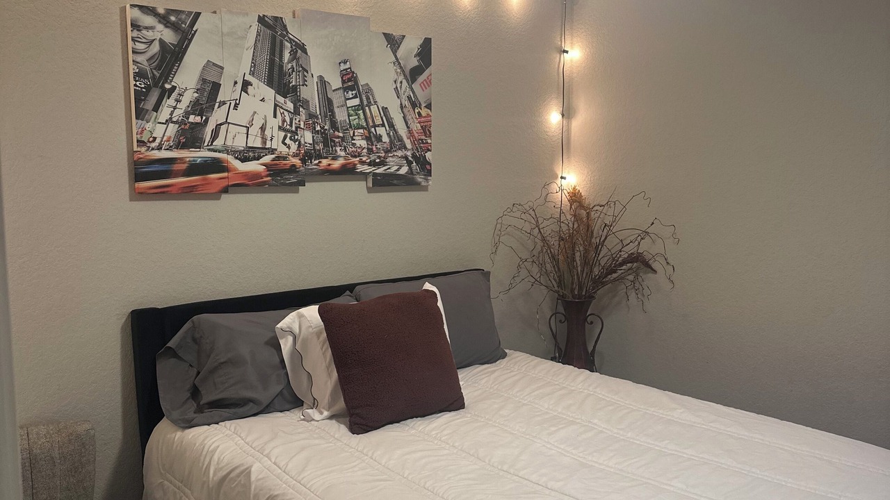 Photo of Bedroom in Clodine