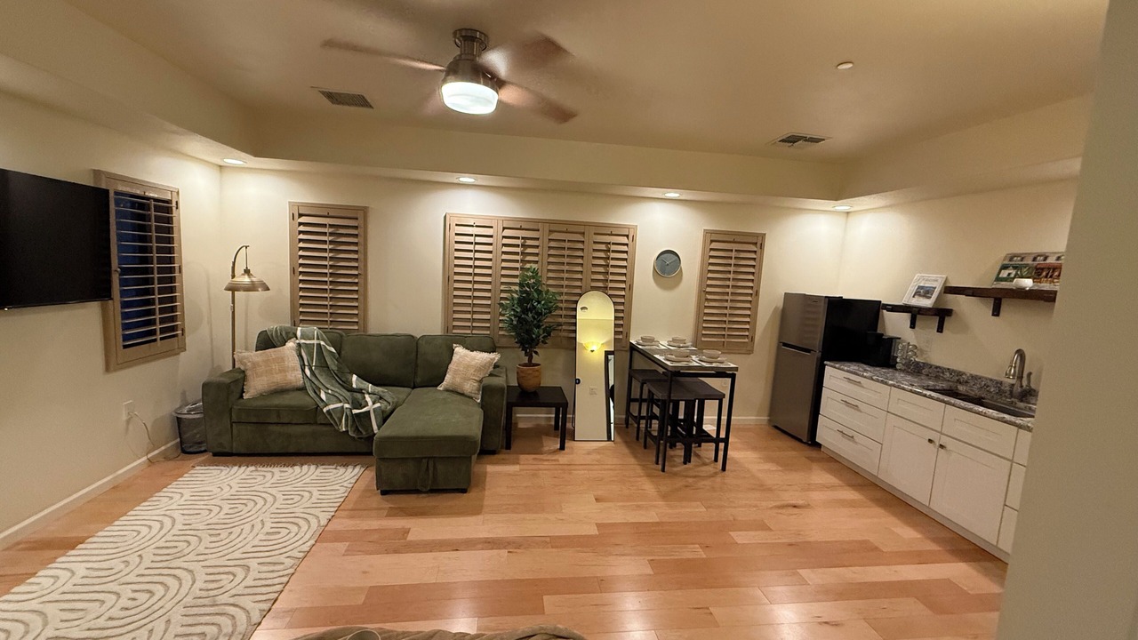 Photo of Livingroom in Roosevelt