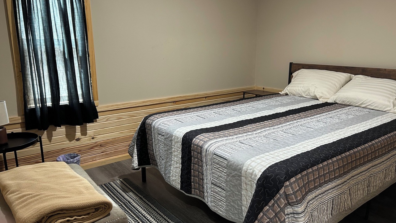 Photo of Bedroom in Elkins