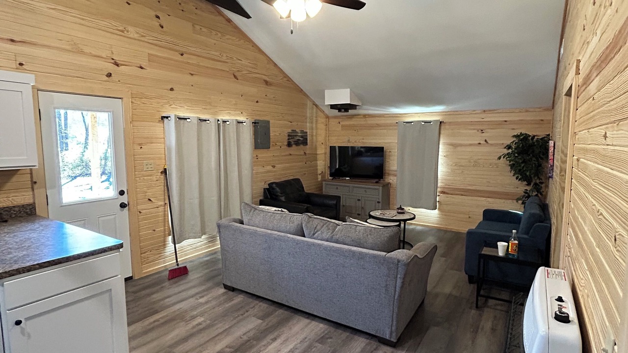 Photo of Livingroom in Elkins