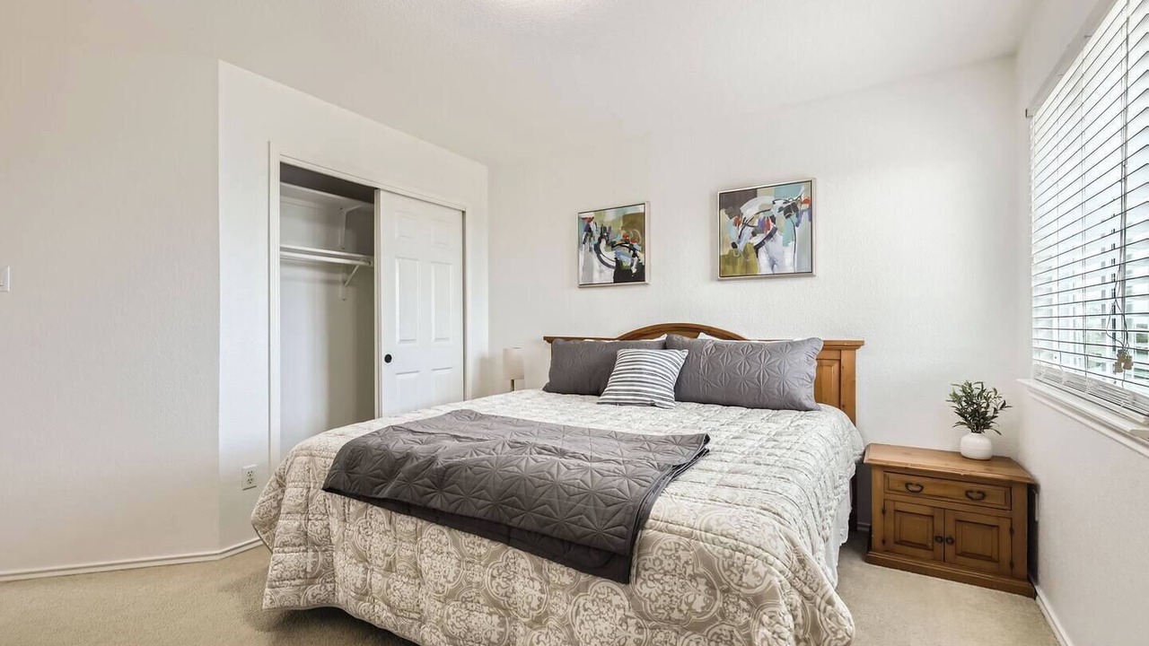 Photo of Bedroom in Avery Ranch Far West