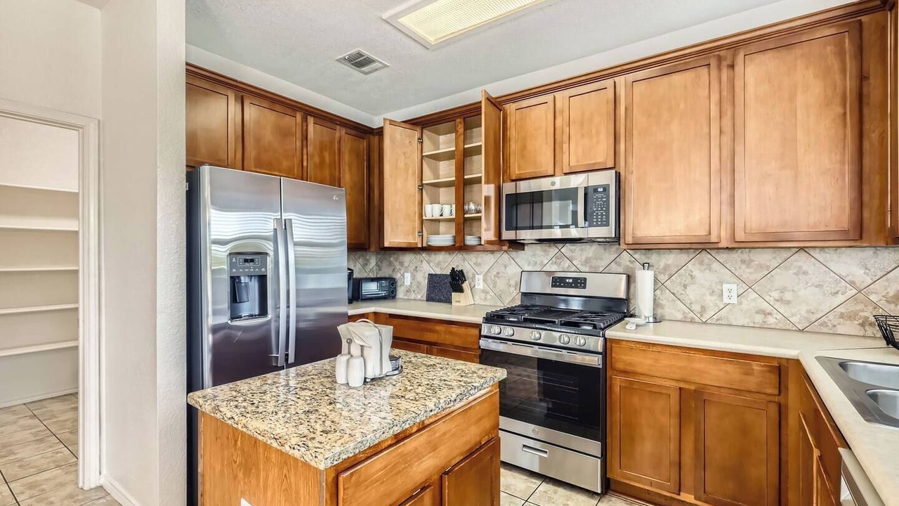 Photo of Kitchen in Avery Ranch Far West