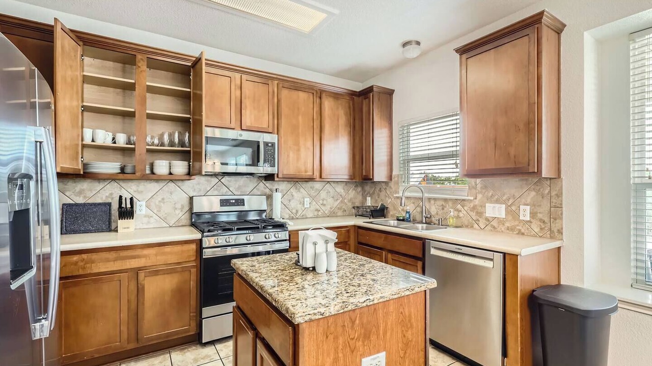 Photo of Kitchen in Avery Ranch Far West