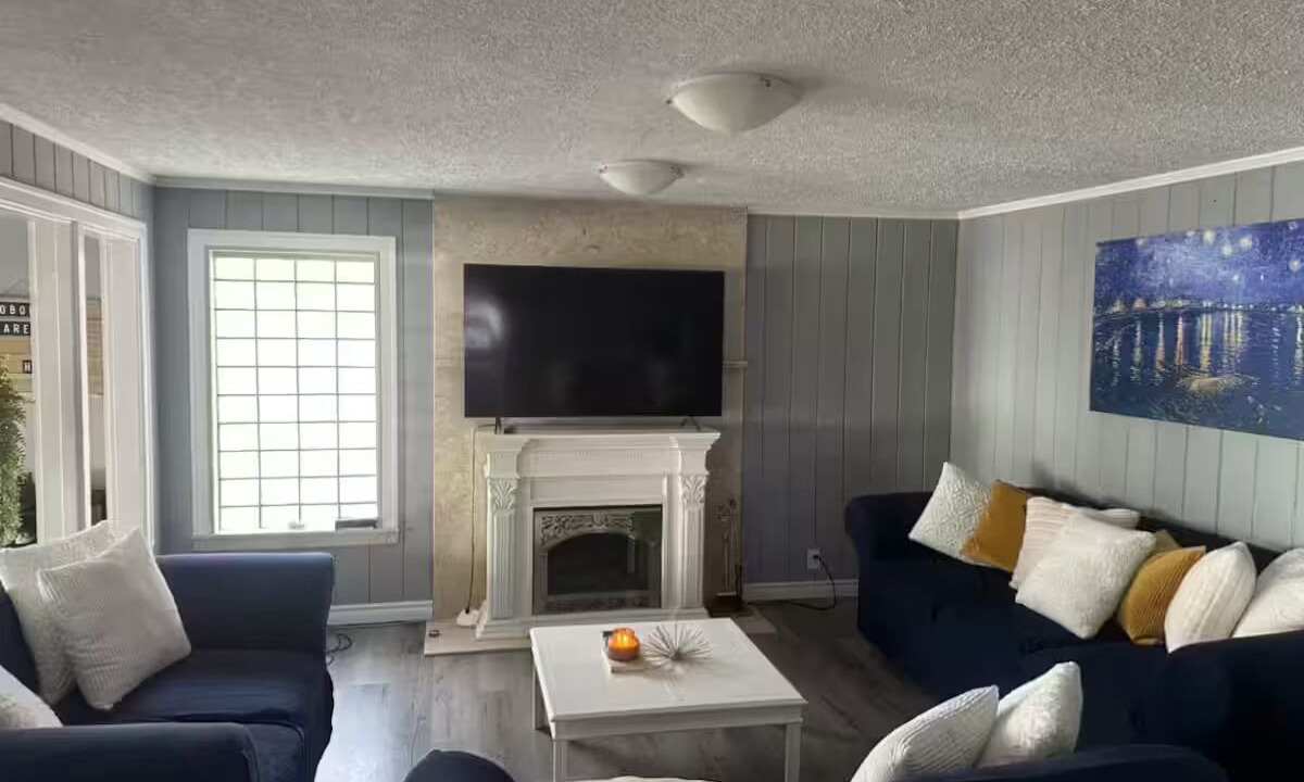 Photo of Livingroom in Leamington