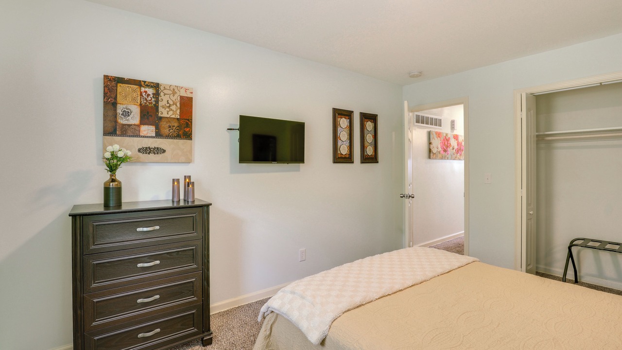 Photo of Bedroom in Independence