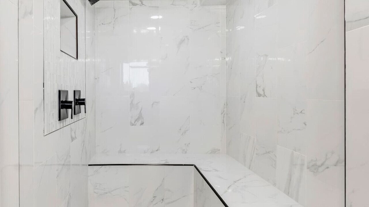 Photo of Bathroom in Mound