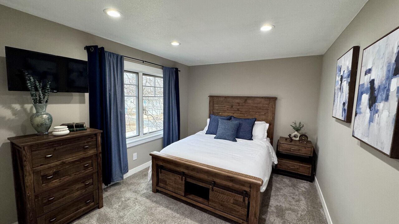 Photo of Bedroom in Mound