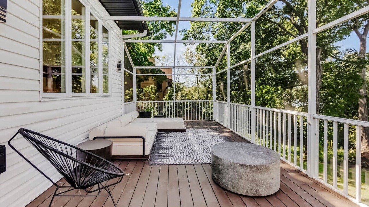 Photo of Patio Balcony in Mound