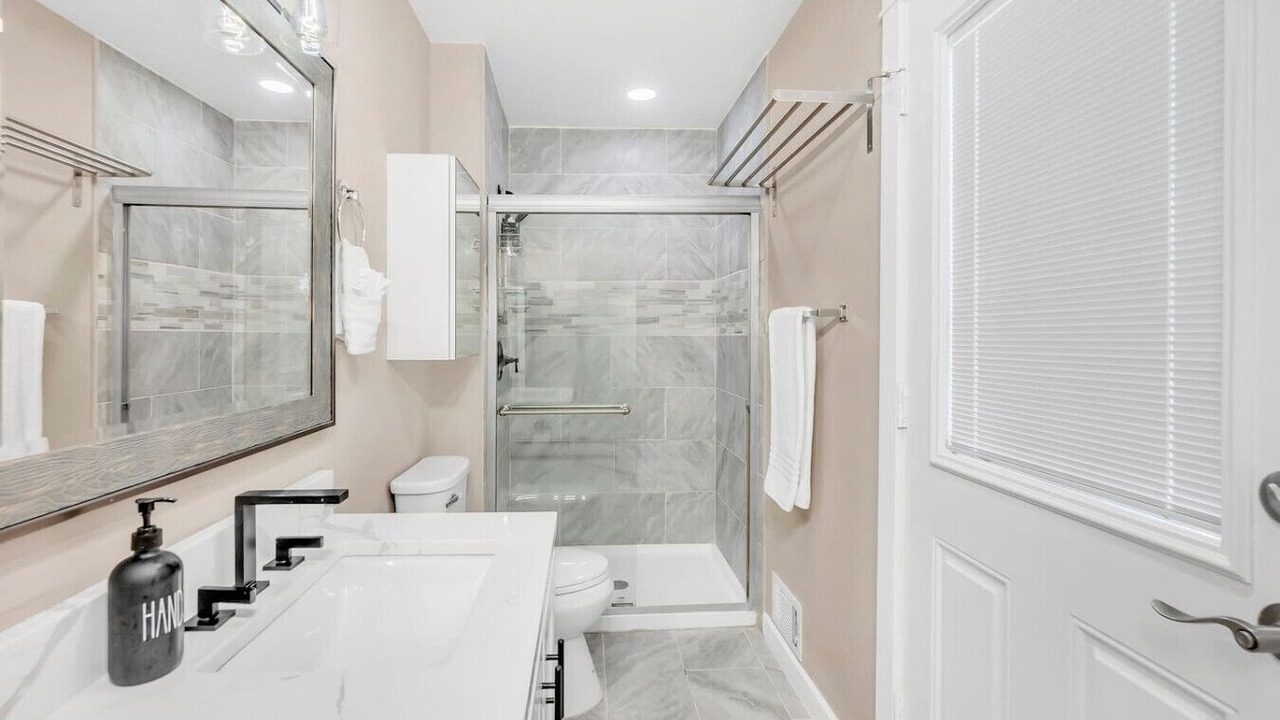 Photo of Bathroom in Mound