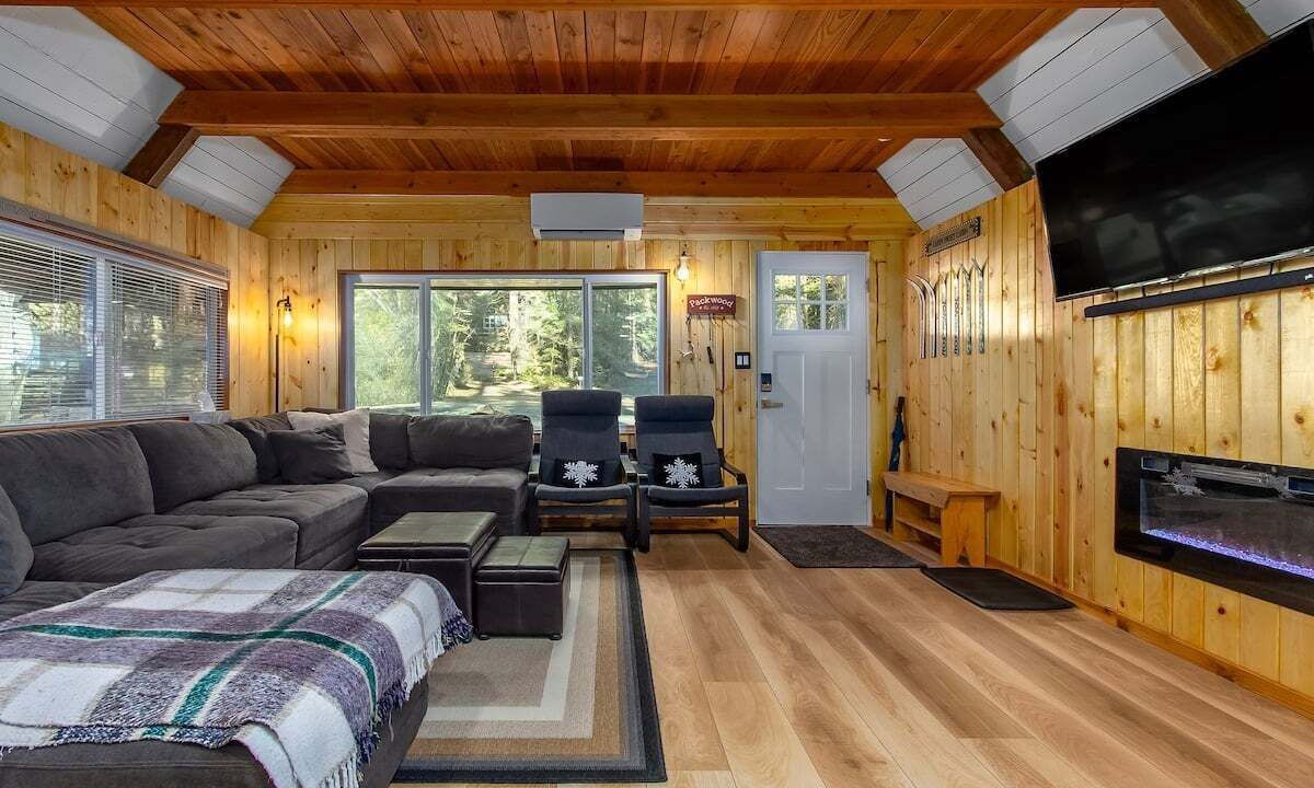 Photo of Livingroom in Packwood