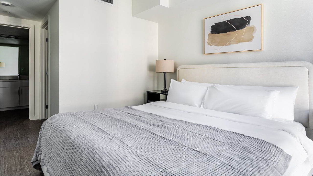 Photo of Bedroom in Downtown Berkeley